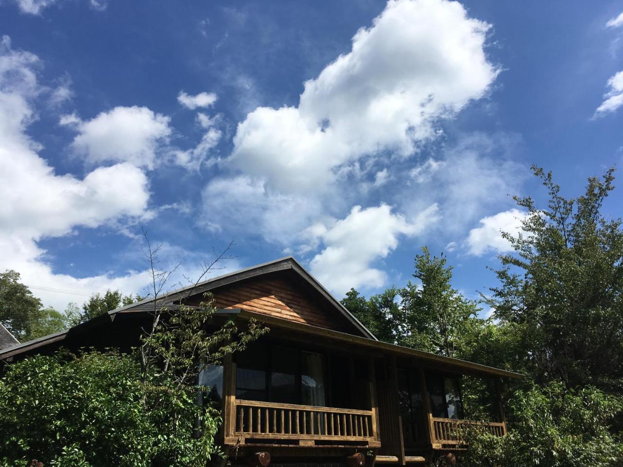 山荘 紗羅樹 Syaranoki Hotel Юфу Екстериор снимка